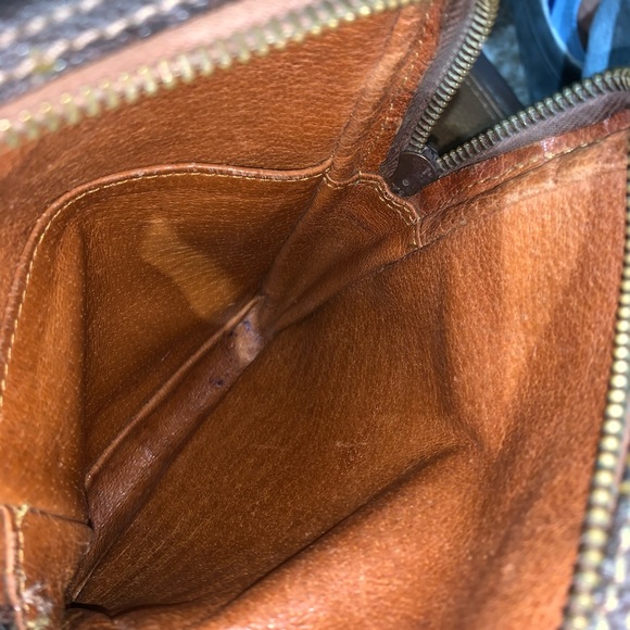 Louis Vuitton Amazon Crossbody - Picture 12 of 17